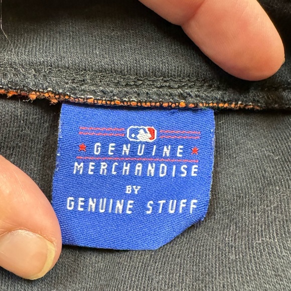 San Fransisco Giants Button Up Shirt - Picture 6 of 7